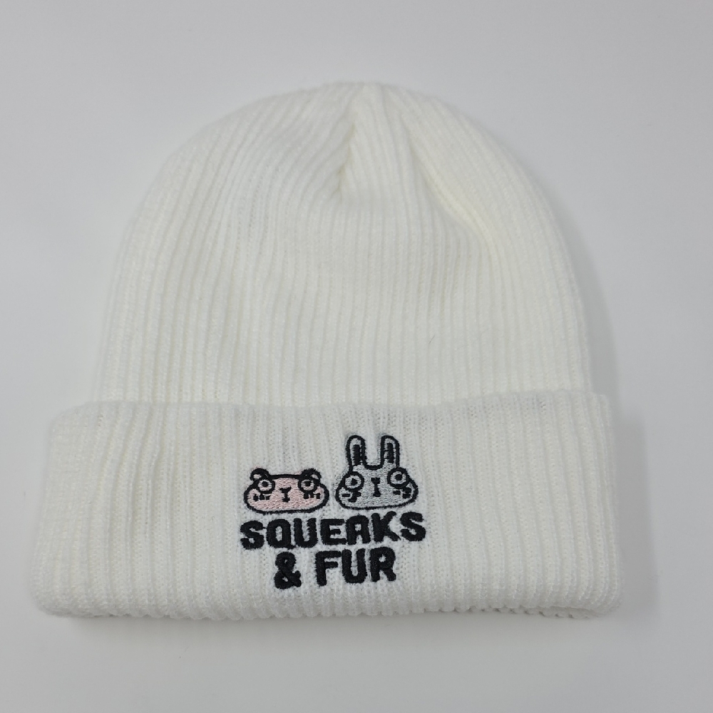 Squeaks & Fur Ribbed Knit Beanie 🤍 Animal Logo Winter Hat EUC